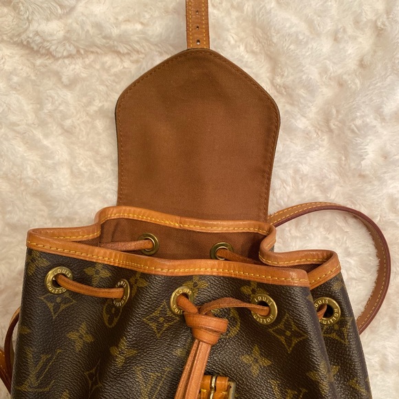 Louis Vuitton Mini Monogram Montsouris backpack - Picture 16 of 16